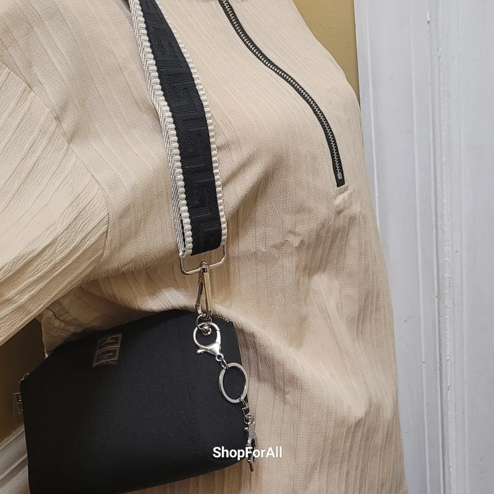 - Givenchy - Picture 13 of 15